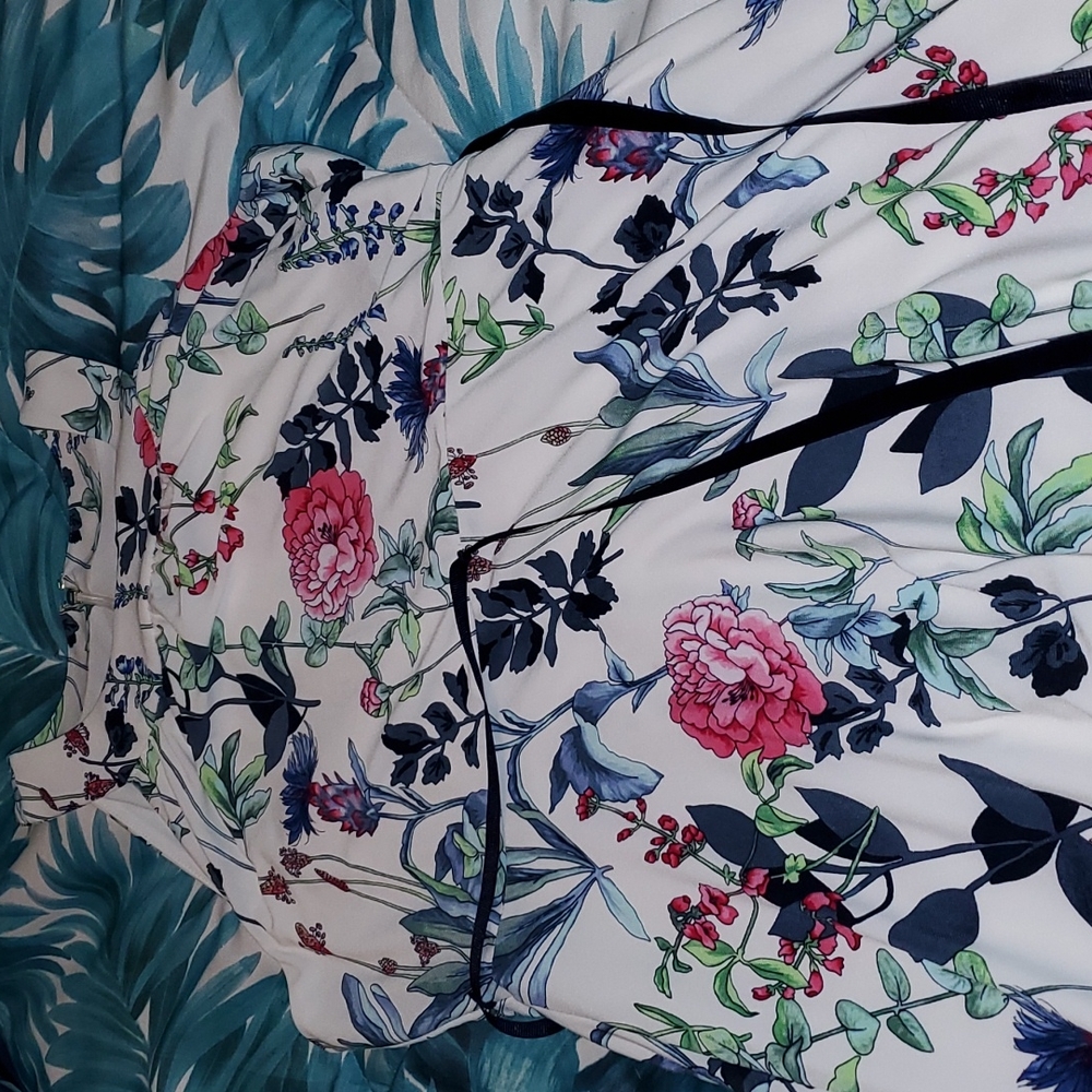 NWOT Tommy Hilfiger Floral Dress